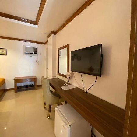 Grand Boracay Resort By Tripzyfun Boracay Island Extérieur photo