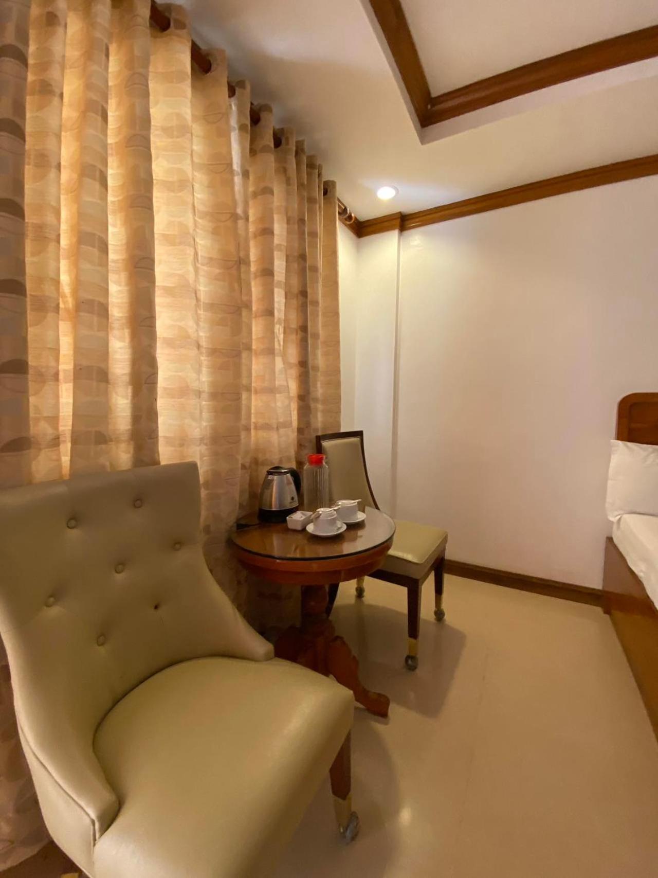 Grand Boracay Resort By Tripzyfun Boracay Island Extérieur photo