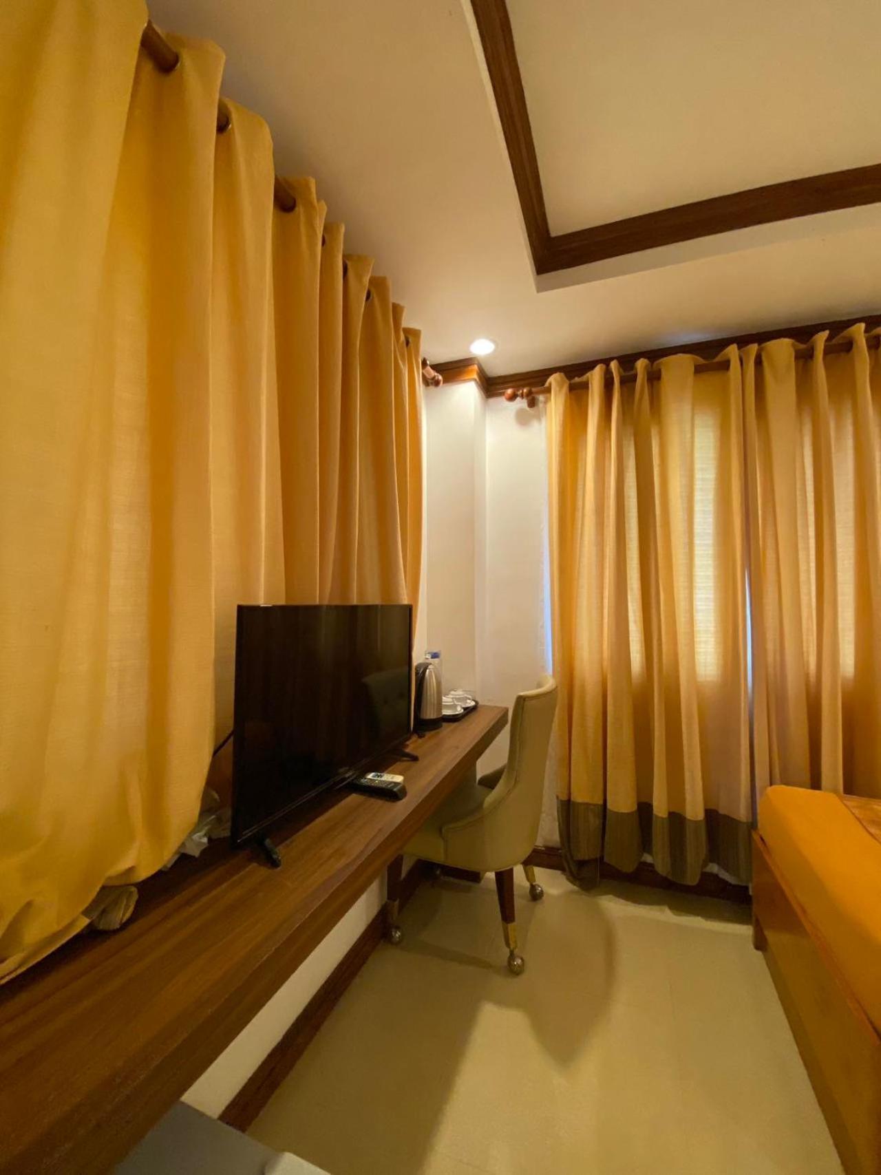 Grand Boracay Resort By Tripzyfun Boracay Island Extérieur photo